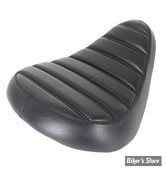 - SELLE SOLO REPLICA - OEM 52000315 - Bates Tuck and Roll Solo Saddle Seat - CUIR / NOIR - (NEUF: NI REPRIS, NI ECHANGEE)