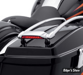 RAIL DE SACOCHES - TOURING 93/13 - OEM 90200737 - TOURING SADDLEBAG LID RAILS - HD : ECLAIRAGE AUXILIAIRE LED - OEM 68388-10 - CABOCHON : ROUGE